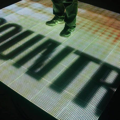 FCC a todo color ligera de la exhibición del pixel de las baldosas 3.91m m LED de la pantalla del LED